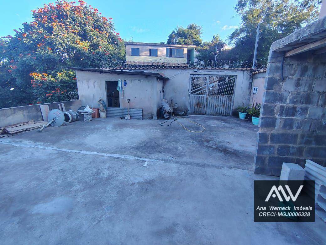 Casa à venda com 2 quartos, 100m² - Foto 2