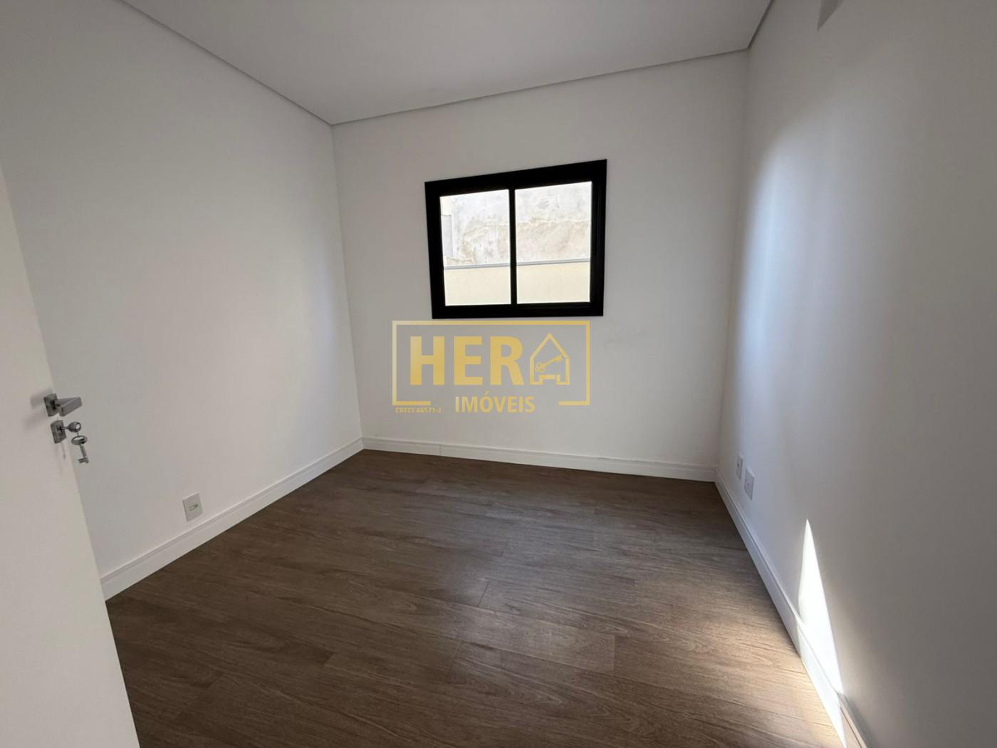 Casa de Condomínio à venda com 4 quartos, 235m² - Foto 5