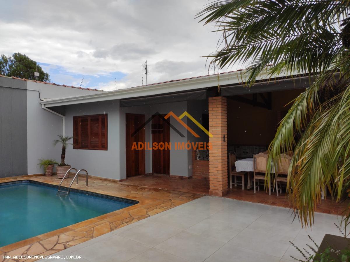 Casa à venda com 3 quartos, 244m² - Foto 12