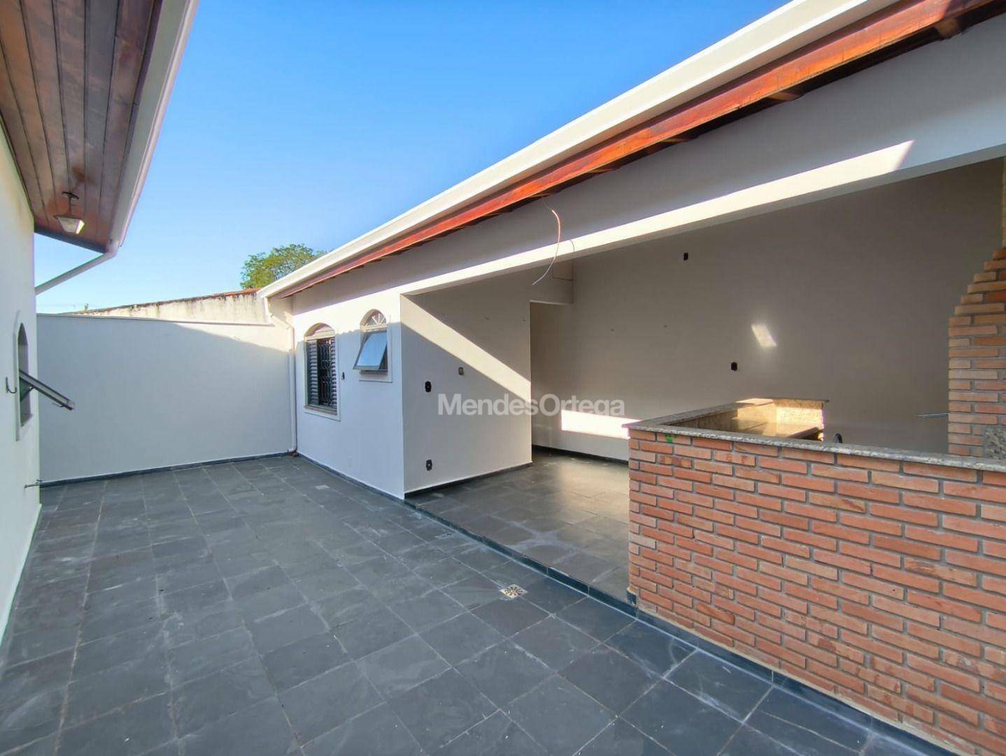 Casa para alugar com 3 quartos, 180m² - Foto 20
