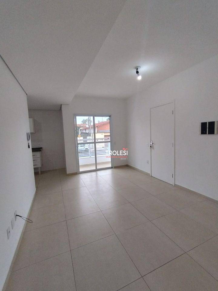 Apartamento para alugar com 3 quartos, 125m² - Foto 18
