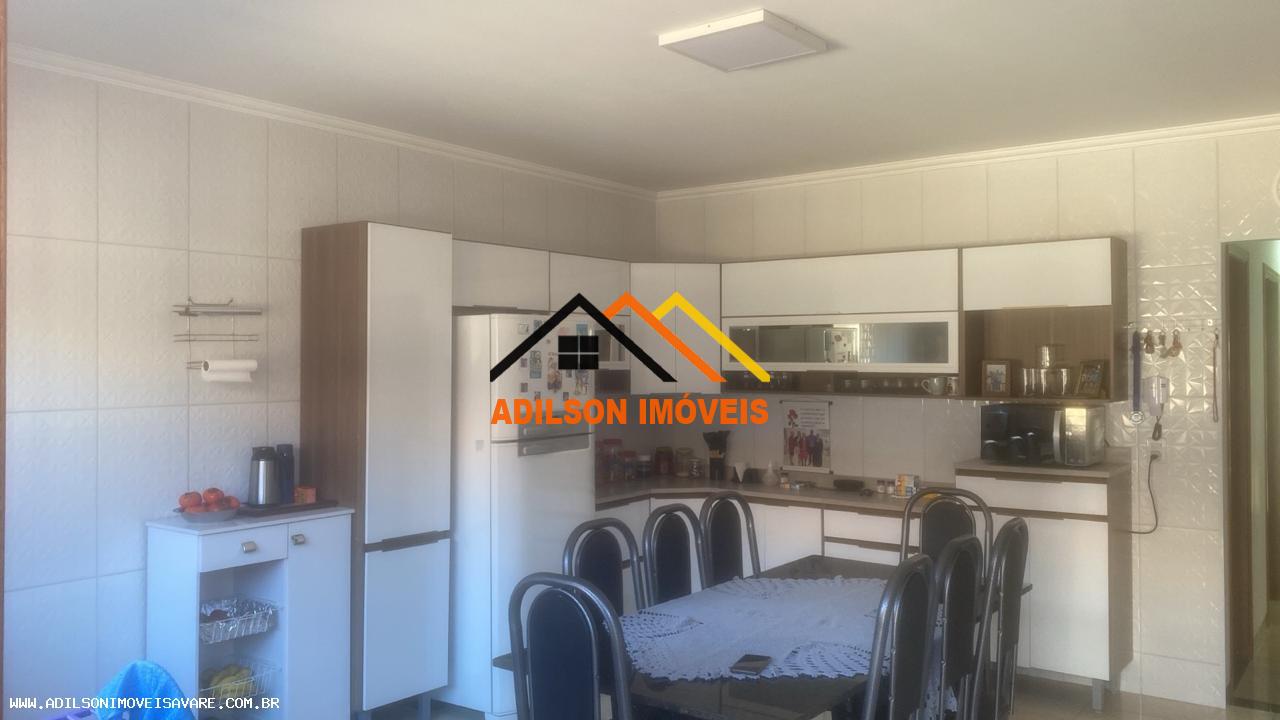 Casa à venda com 3 quartos, 220m² - Foto 6