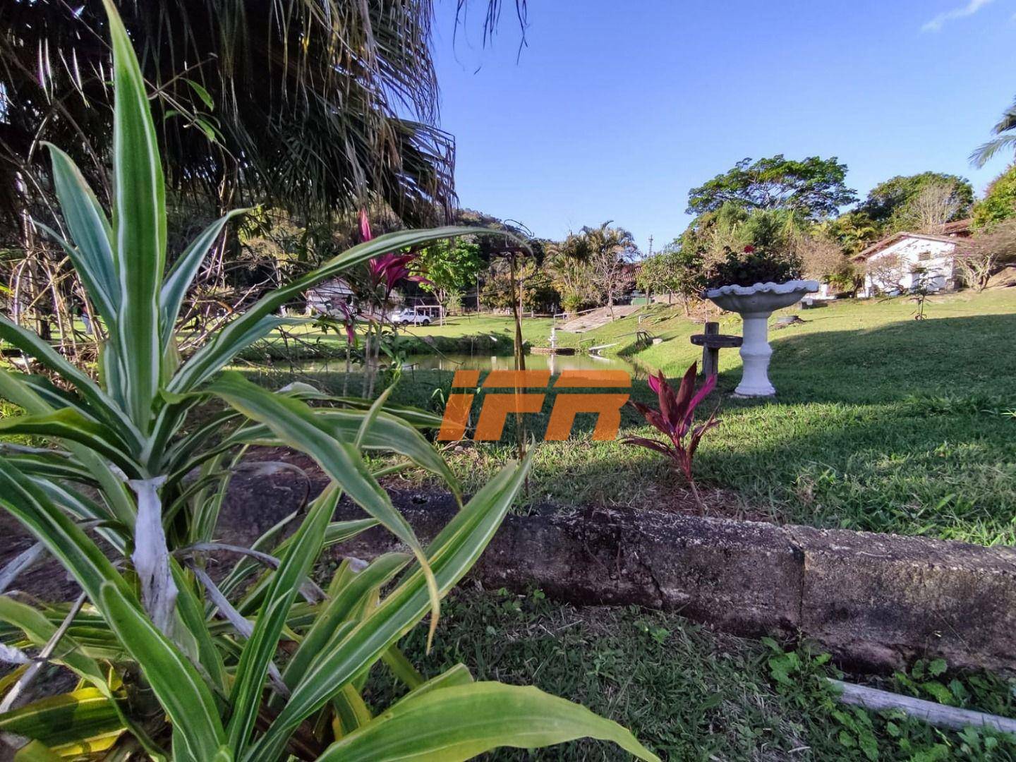 Sítio à venda com 3 quartos, 190m² - Foto 6