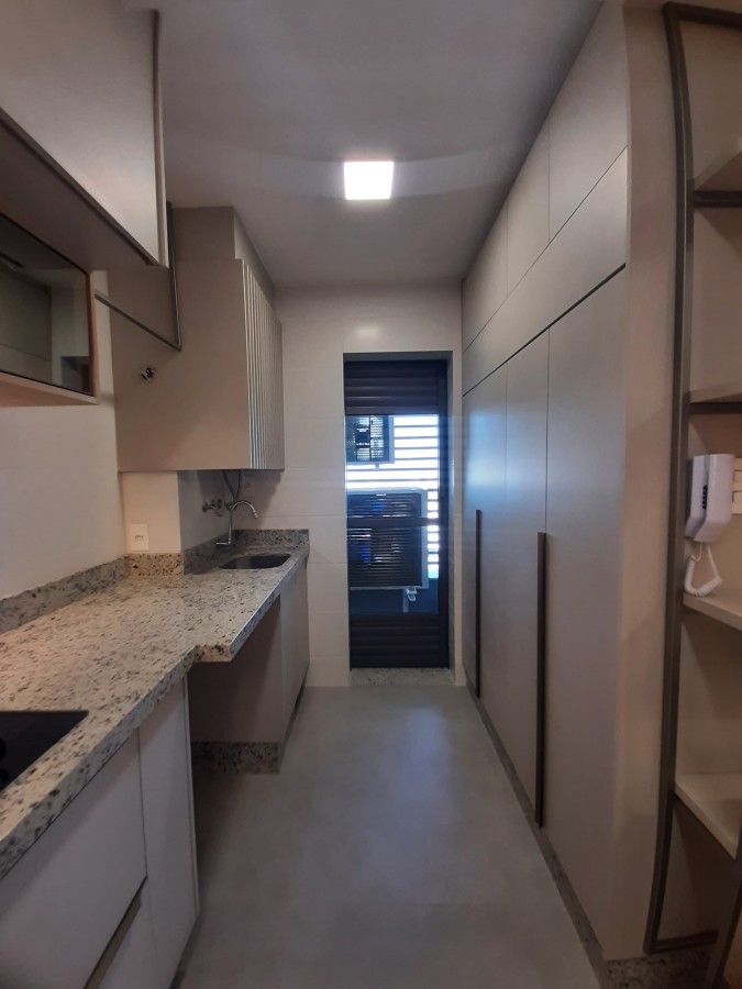 Apartamento para alugar com 3 quartos, 100m² - Foto 18