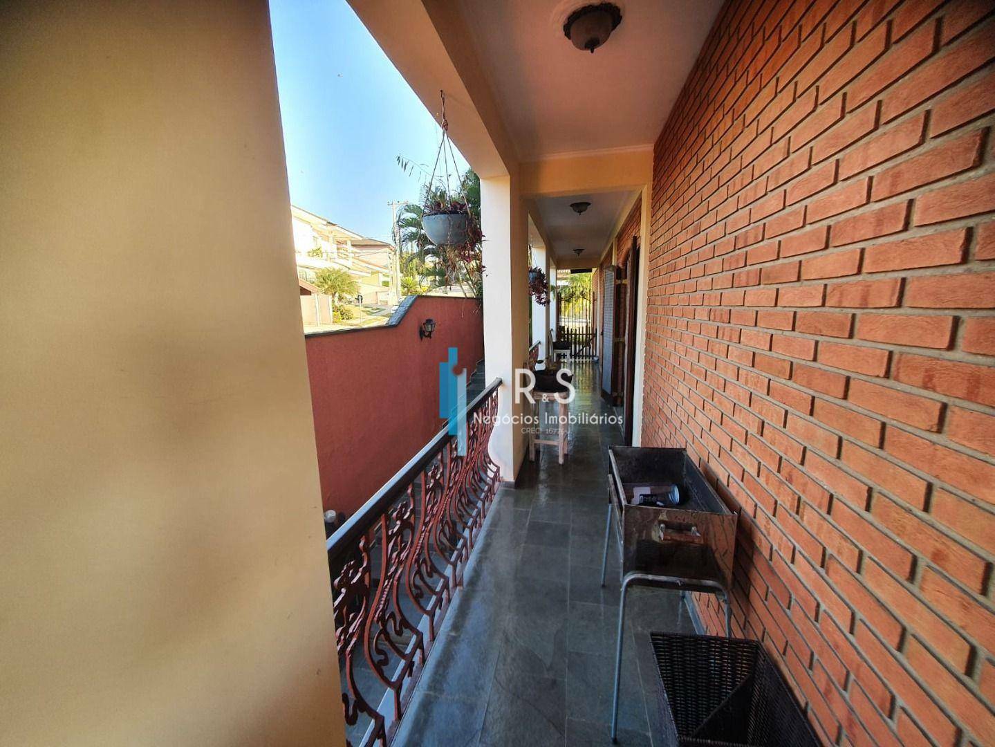 Casa à venda com 3 quartos, 304m² - Foto 11