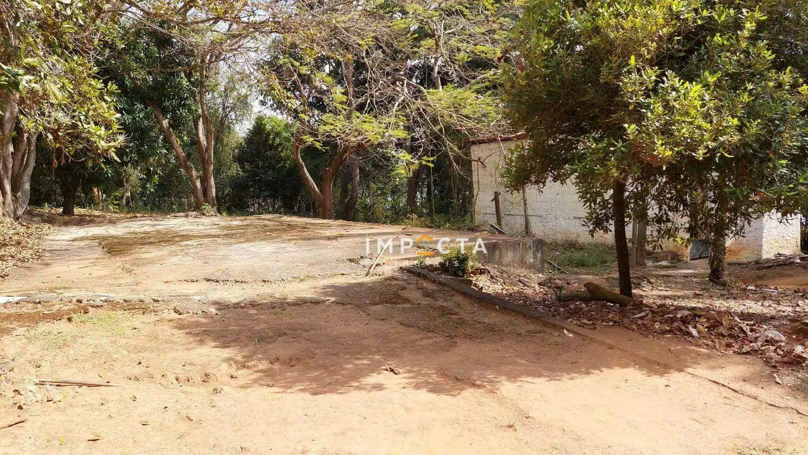 Chácara à venda com 3 quartos, 200m² - Foto 14