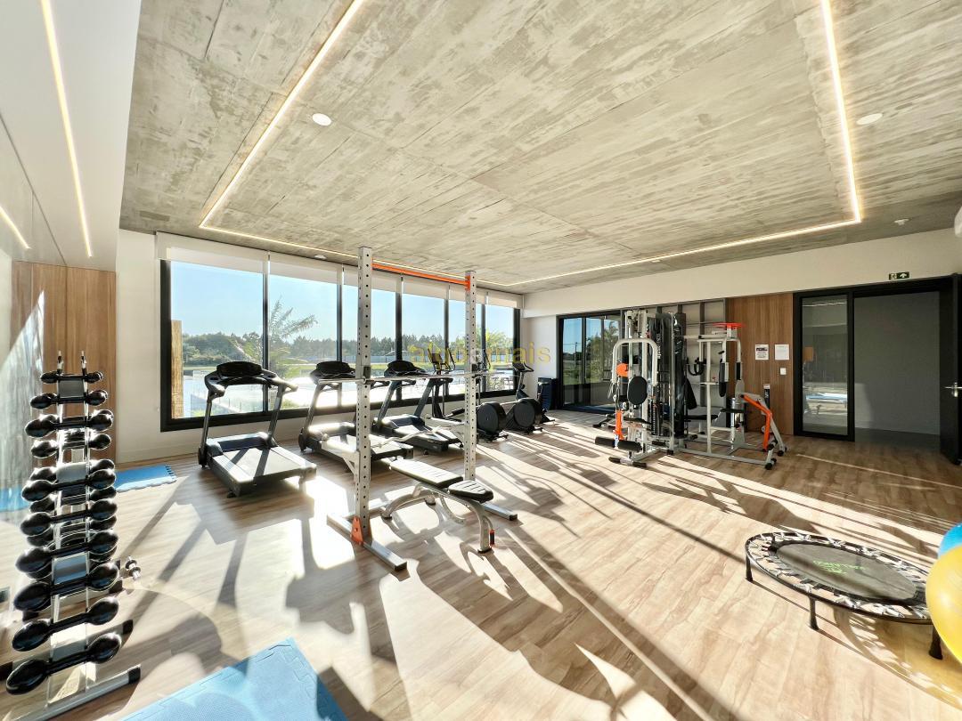 Casa de Condomínio à venda com 4 quartos, 330m² - Foto 28