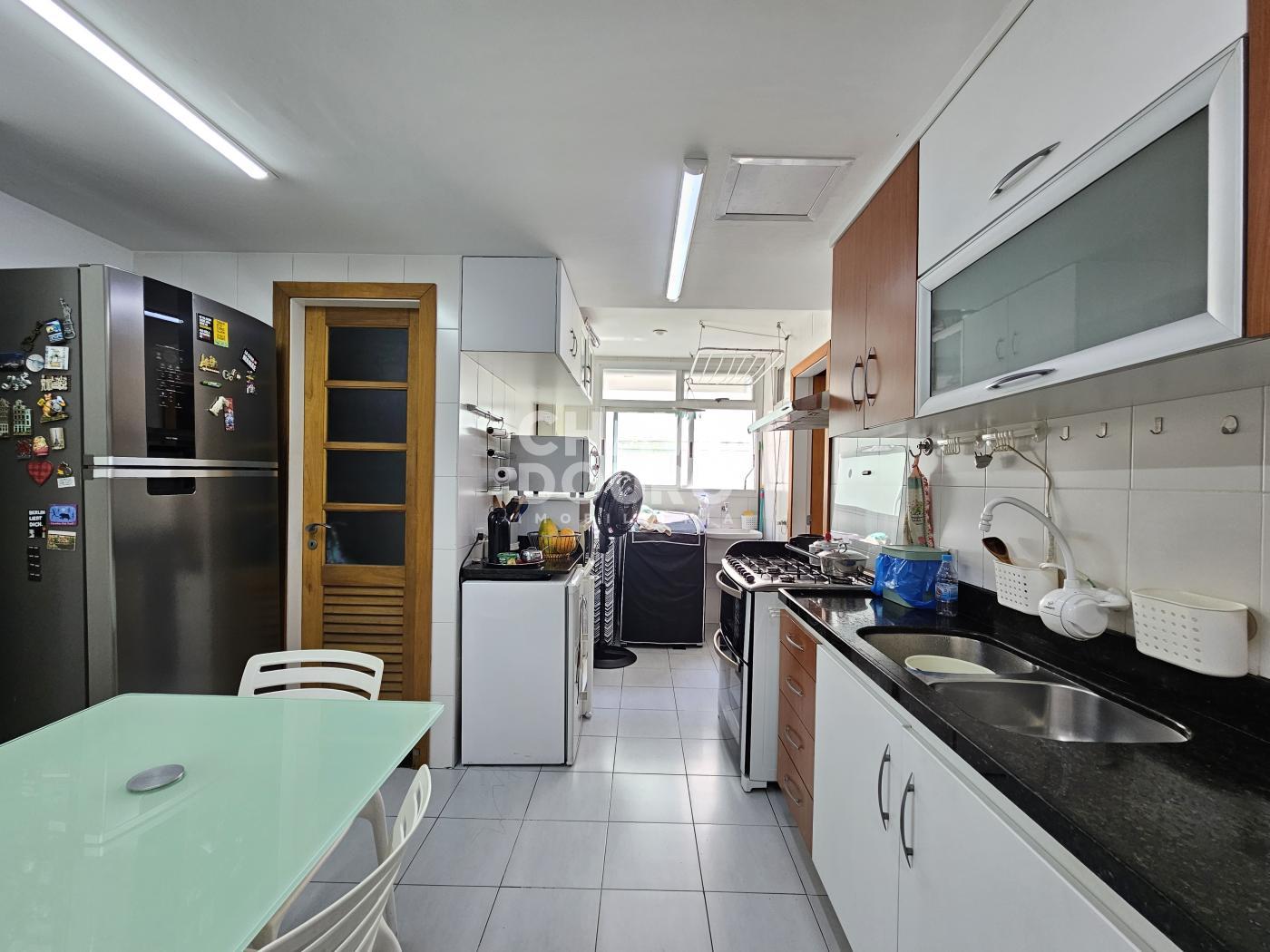 Apartamento à venda com 4 quartos, 150m² - Foto 24