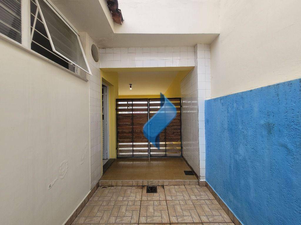 Casa para alugar com 2 quartos, 110m² - Foto 18
