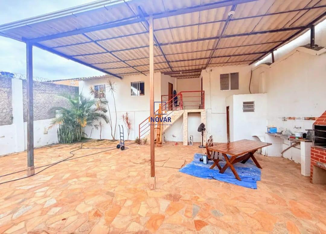 Casa à venda com 3 quartos, 360m² - Foto 7