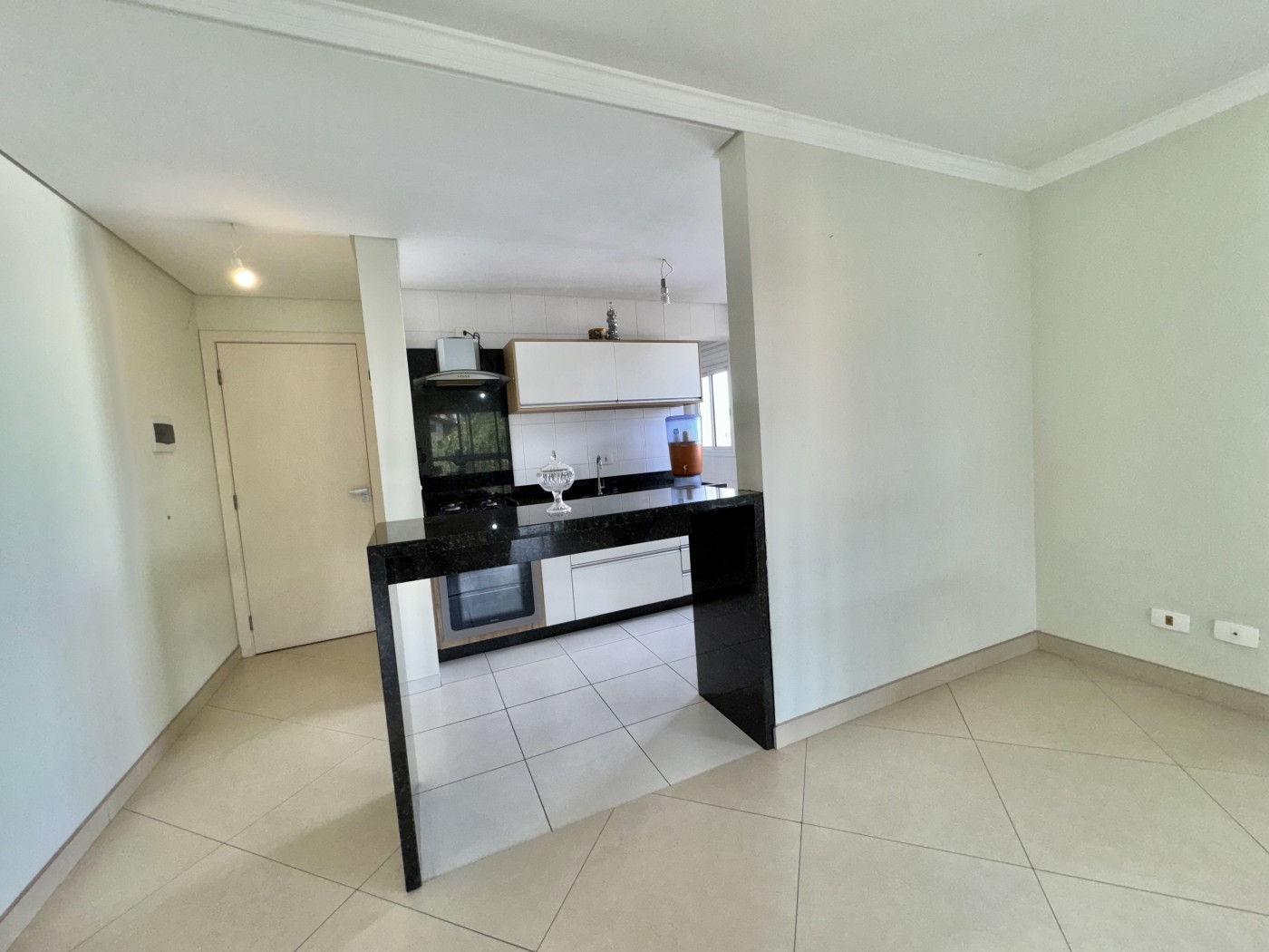 Apartamento à venda com 2 quartos, 85m² - Foto 18