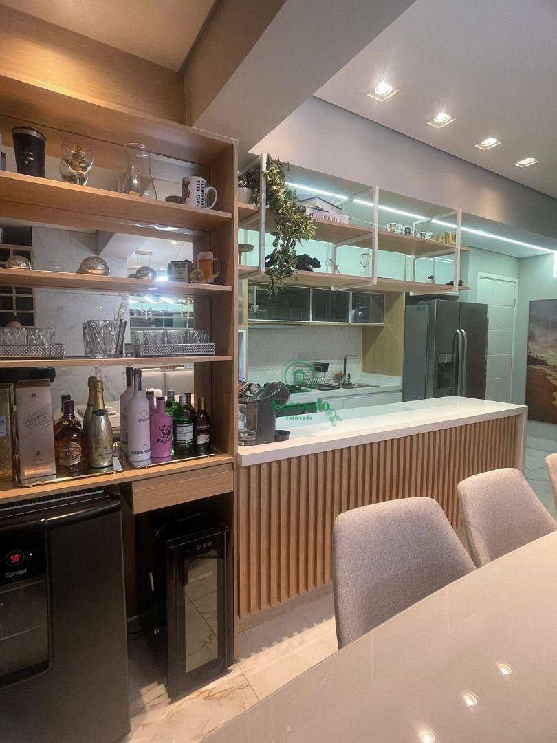 Apartamento à venda e aluguel com 2 quartos, 60m² - Foto 13