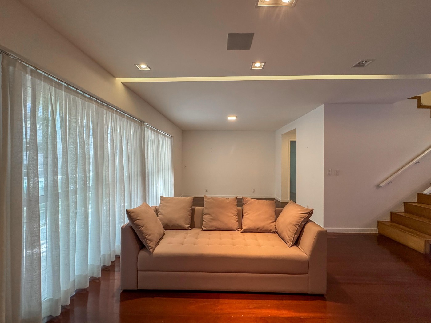 Apartamento à venda com 3 quartos, 199m² - Foto 13