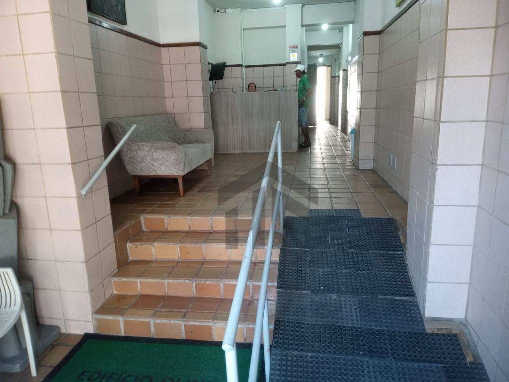 Apartamento à venda com 1 quarto, 32m² - Foto 18