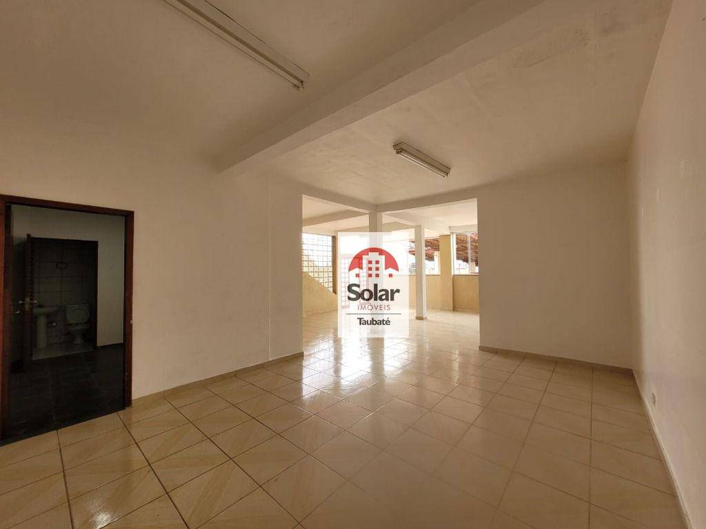 Casa à venda com 6 quartos, 240m² - Foto 28