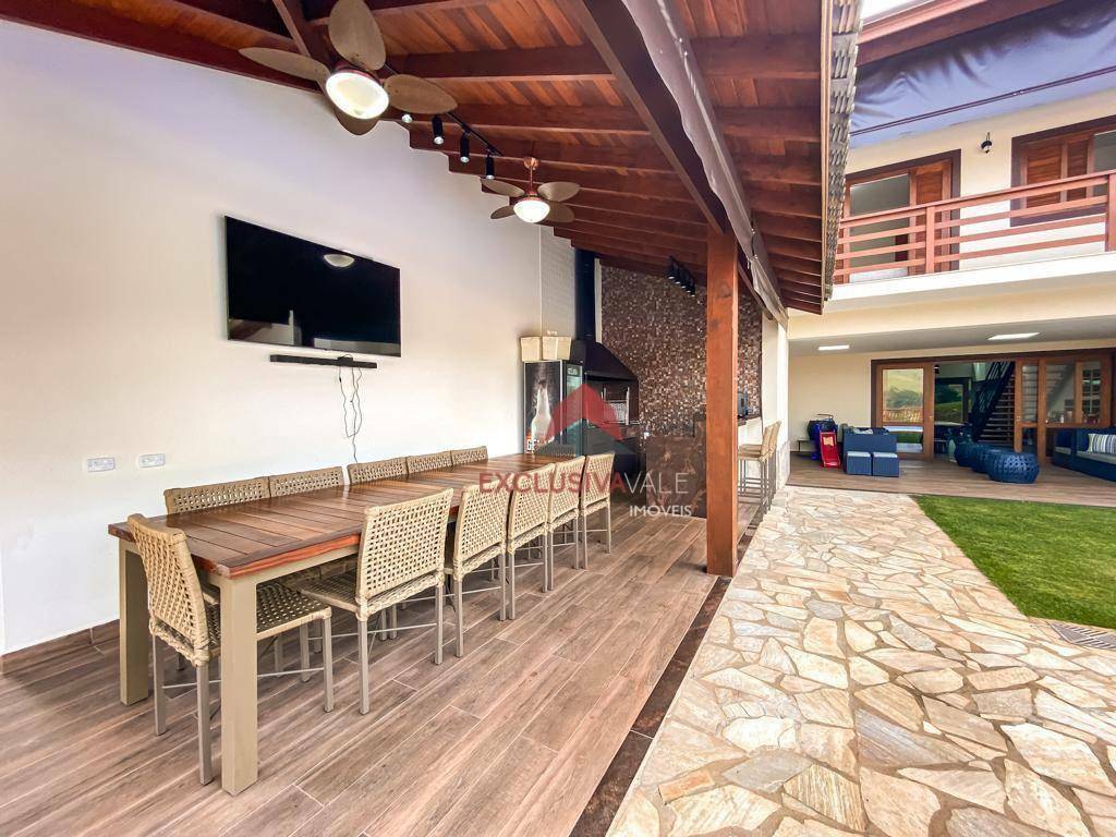 Casa de Condomínio à venda com 5 quartos, 600m² - Foto 32