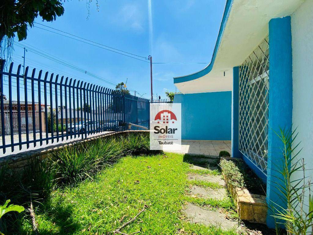 Casa para alugar com 3 quartos, 130m² - Foto 1