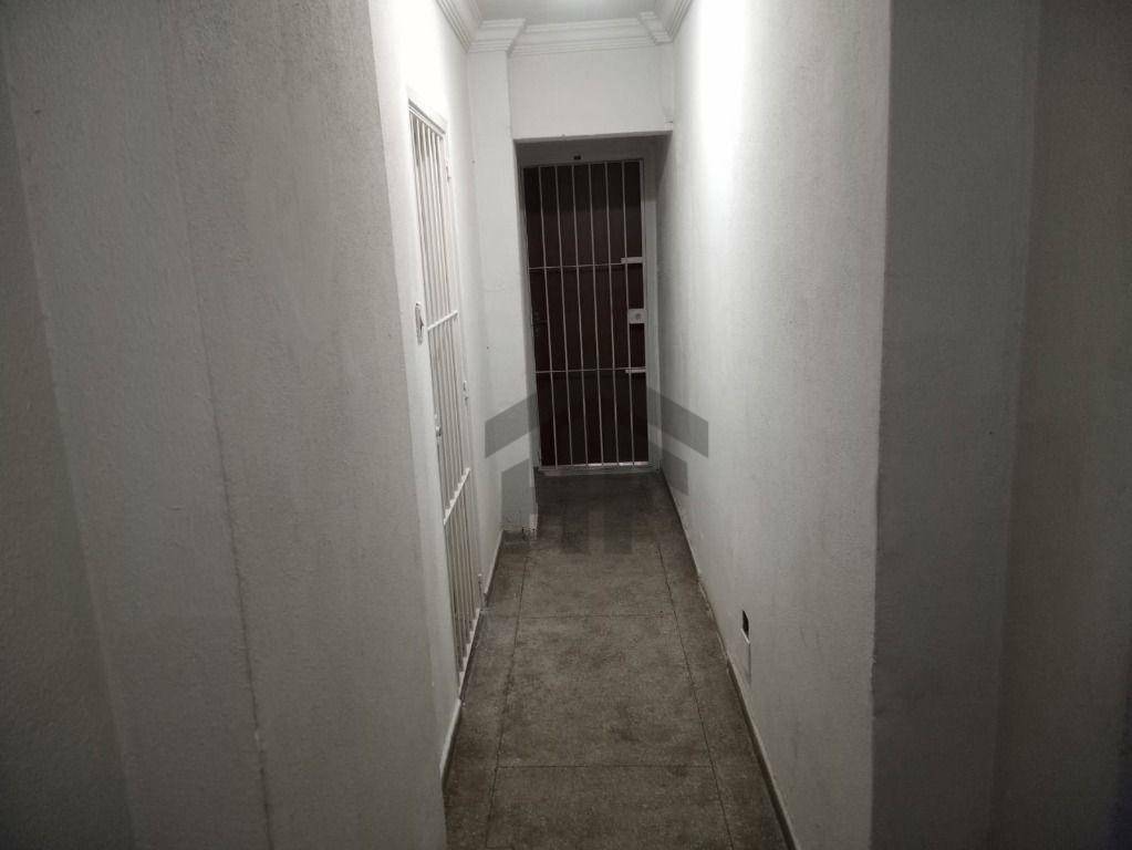 Apartamento à venda com 1 quarto, 32m² - Foto 17