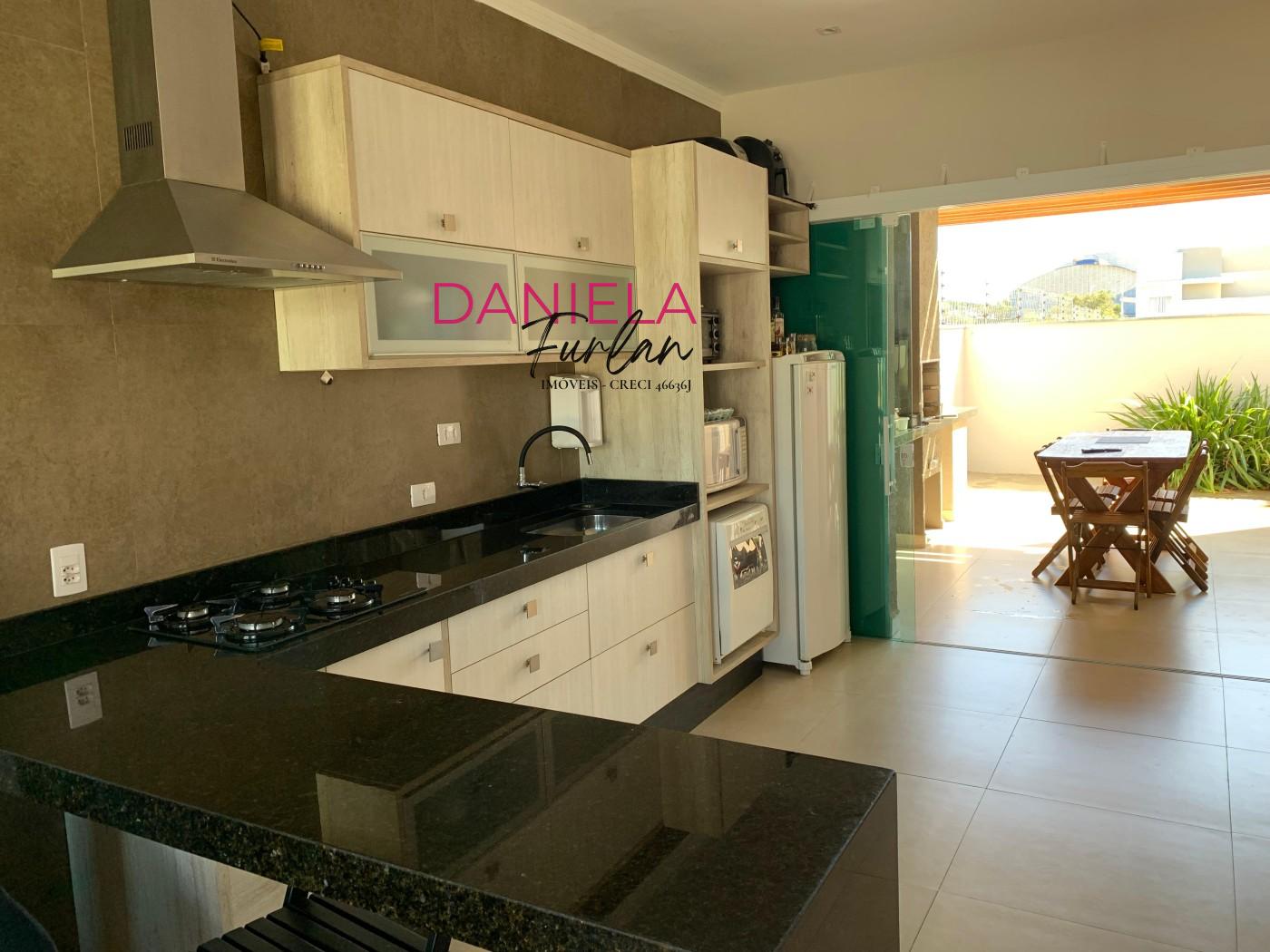 Casa de Condomínio à venda com 2 quartos, 90m² - Foto 1