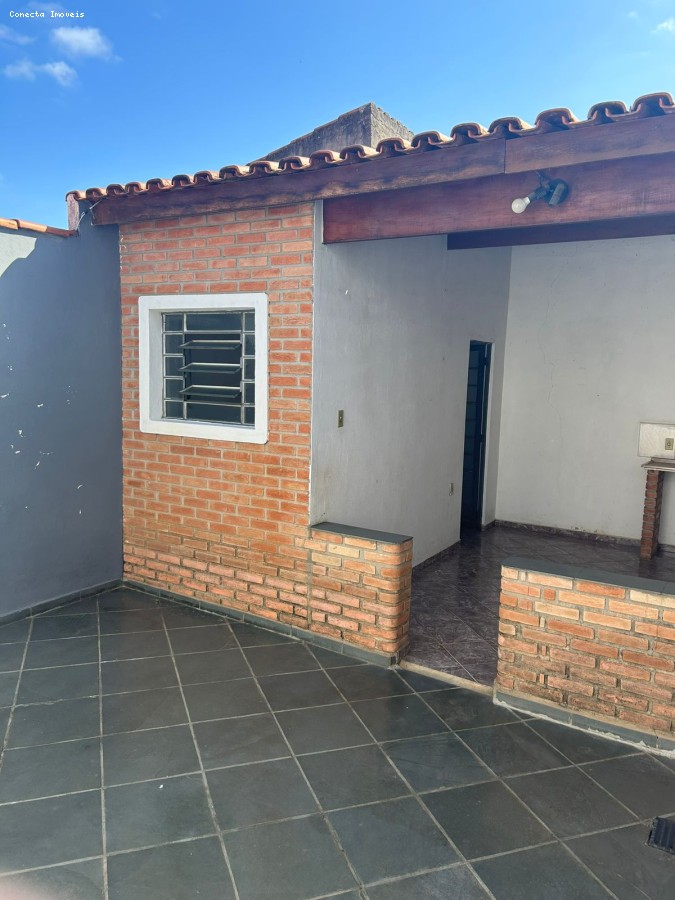Casa à venda com 2 quartos, 70m² - Foto 10