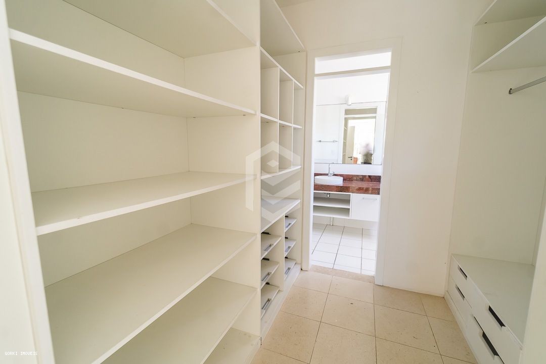 Casa à venda com 5 quartos, 380m² - Foto 8