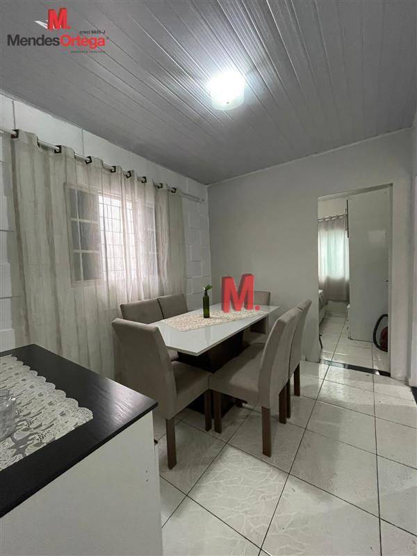 Casa à venda com 2 quartos, 80m² - Foto 12