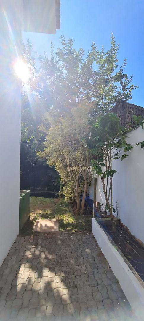 Casa de Condomínio para alugar com 3 quartos, 335m² - Foto 41