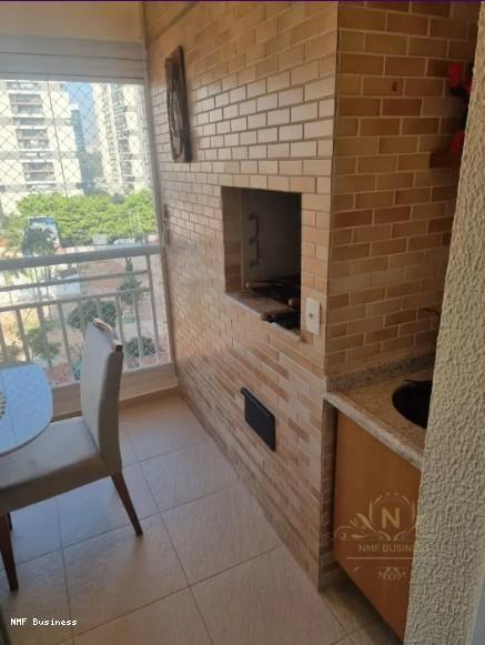 Apartamento para alugar com 3 quartos, 156m² - Foto 1