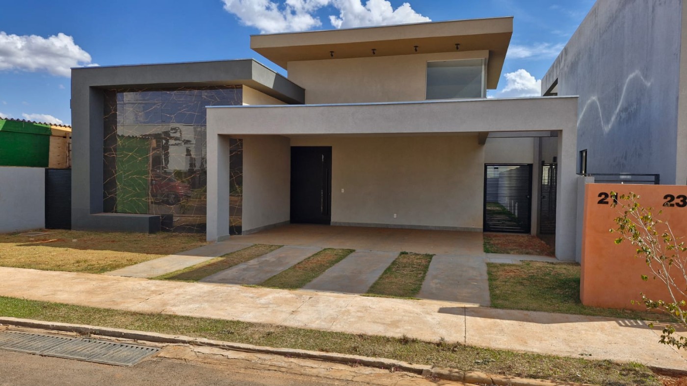 Casa de Condomínio para alugar com 3 quartos, 220m² - Foto 1