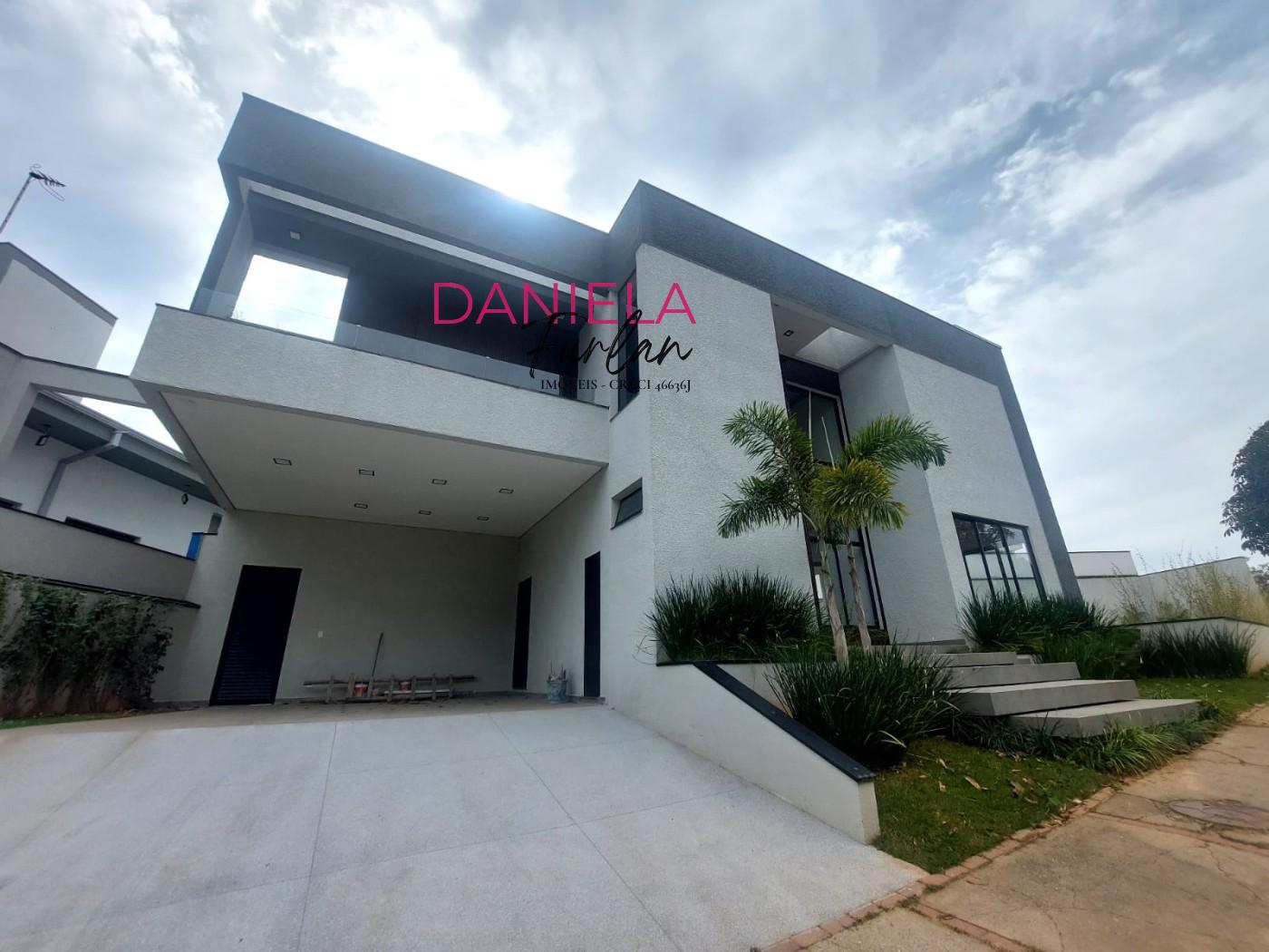 Casa de Condomínio à venda com 4 quartos, 229m² - Foto 1