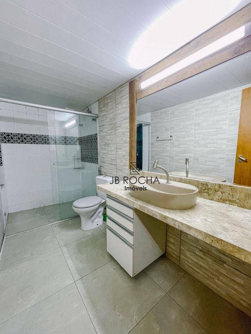 Casa de Condomínio para alugar com 3 quartos, 240m² - Foto 33