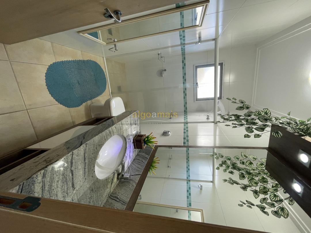 Casa de Condomínio à venda com 4 quartos, 201m² - Foto 13