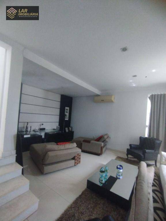 Casa à venda com 3 quartos, 300m² - Foto 53