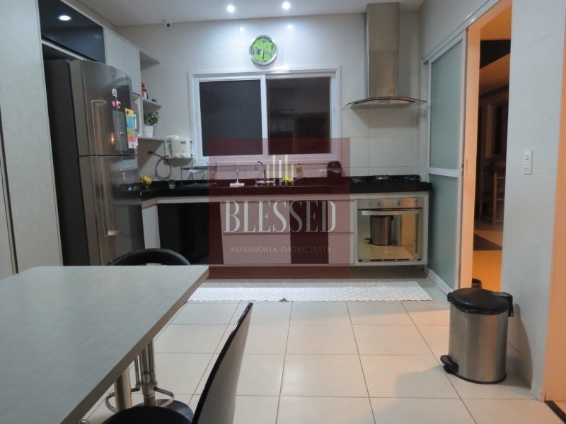 Sobrado à venda com 4 quartos, 236m² - Foto 11