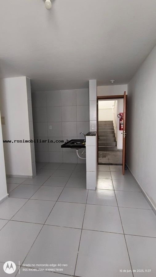 Apartamento à venda com 2 quartos, 50m² - Foto 4