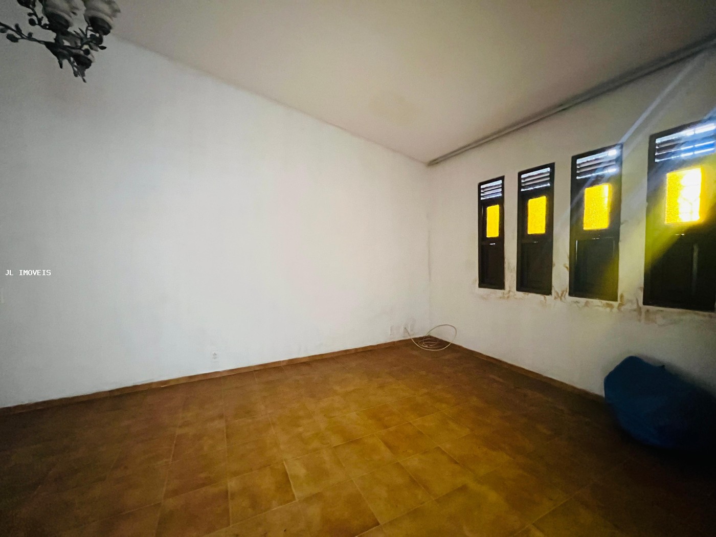 Loja-Salão para alugar com 4 quartos, 240m² - Foto 11