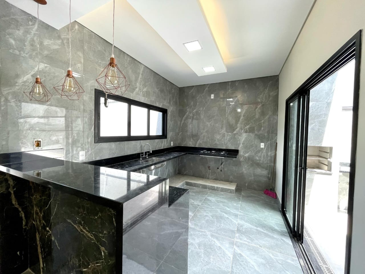 Casa à venda com 3 quartos, 150m² - Foto 5