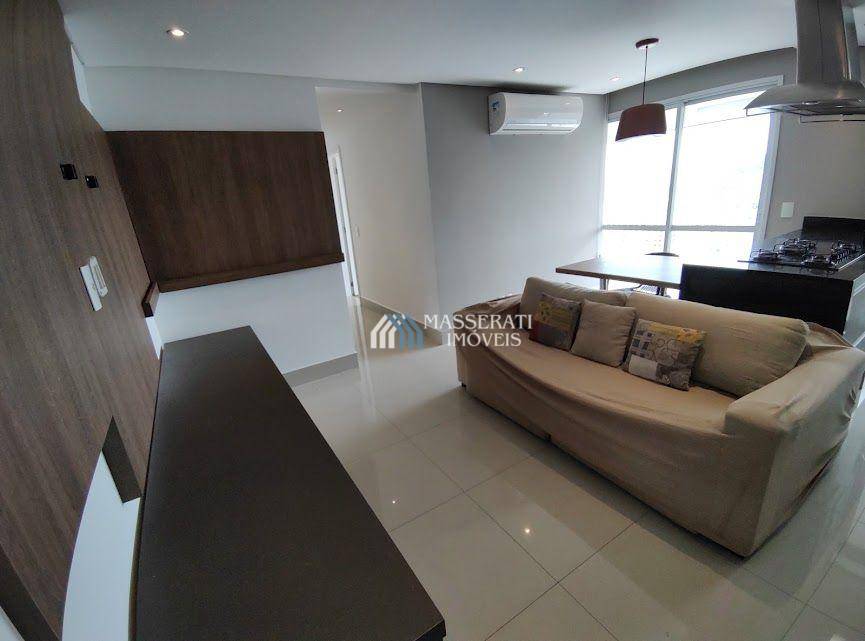 Apartamento para alugar com 2 quartos, 65m² - Foto 4