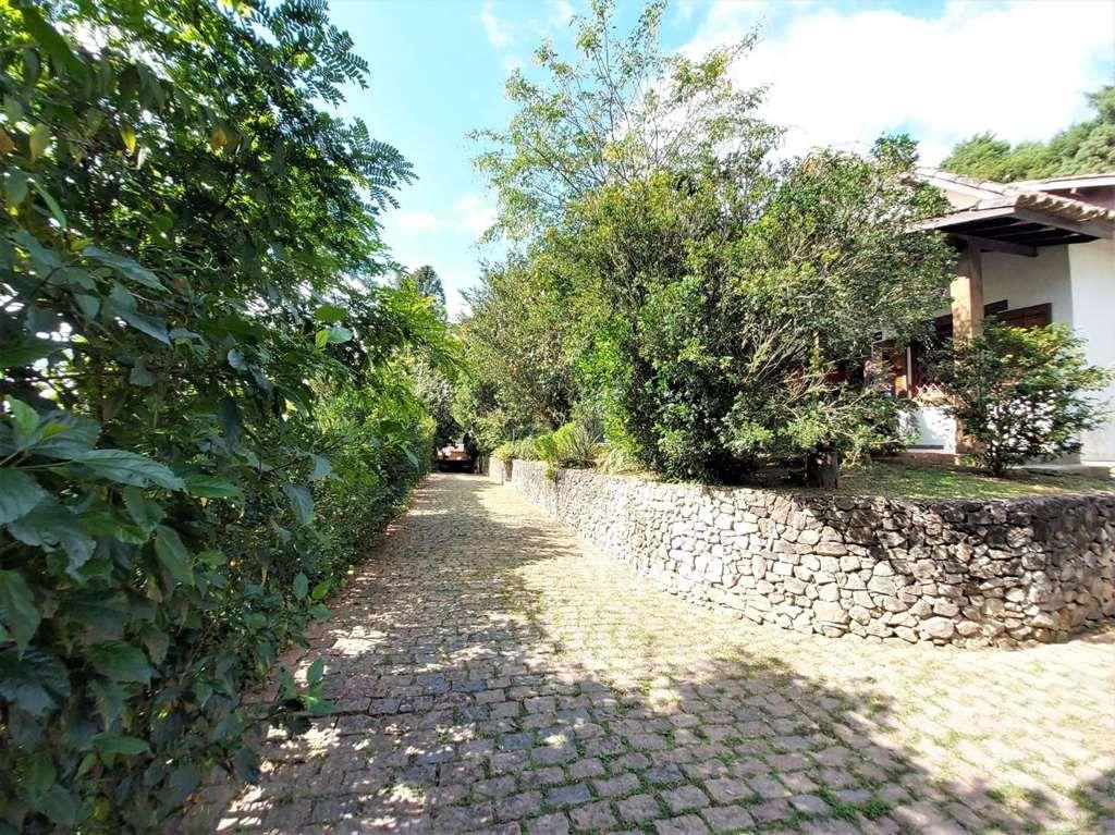Casa à venda com 3 quartos, 535m² - Foto 2