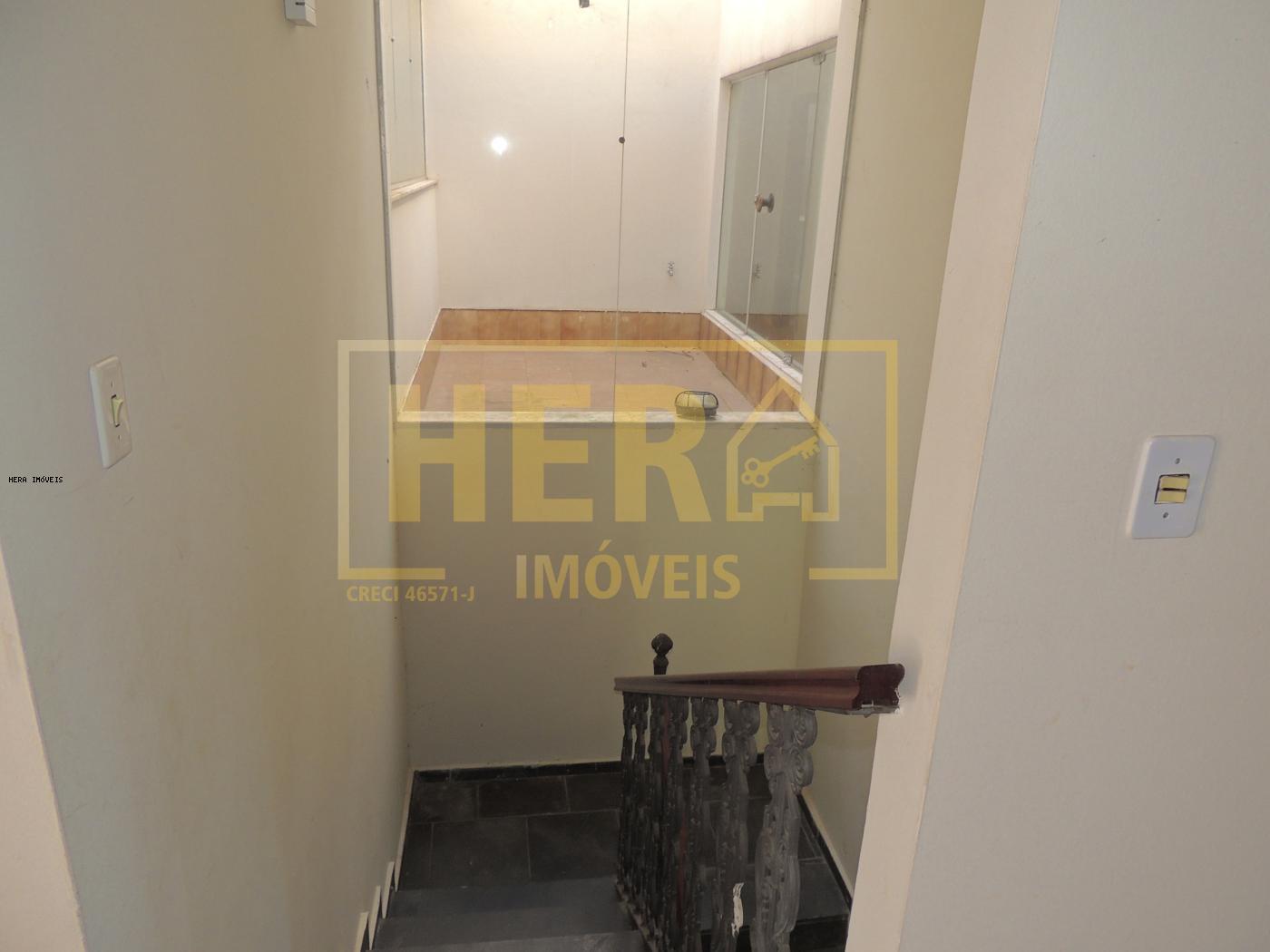 Casa de Condomínio à venda com 4 quartos, 396m² - Foto 32