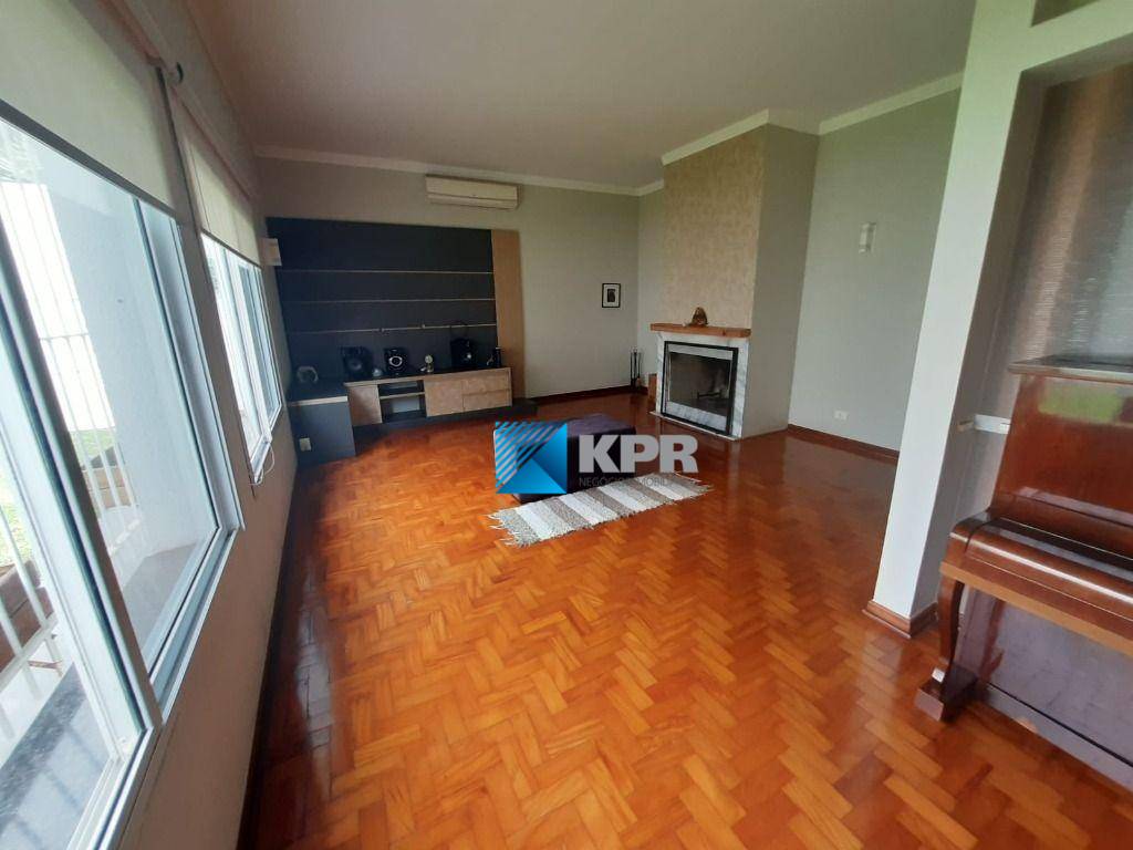 Casa à venda com 3 quartos, 224m² - Foto 34