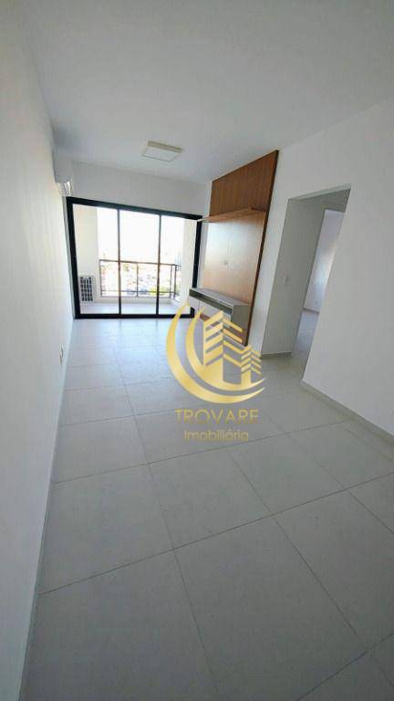 Apartamento para alugar com 2 quartos, 65m² - Foto 12