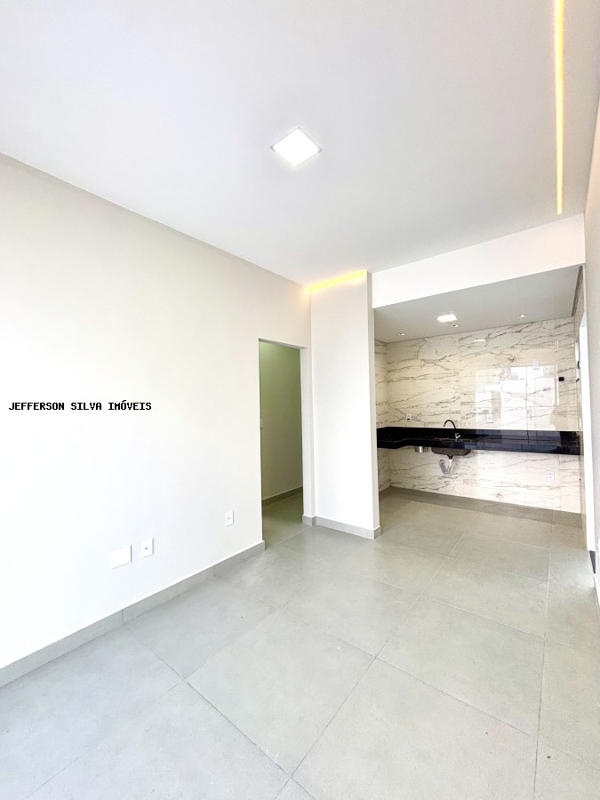 Casa à venda com 2 quartos, 56m² - Foto 6