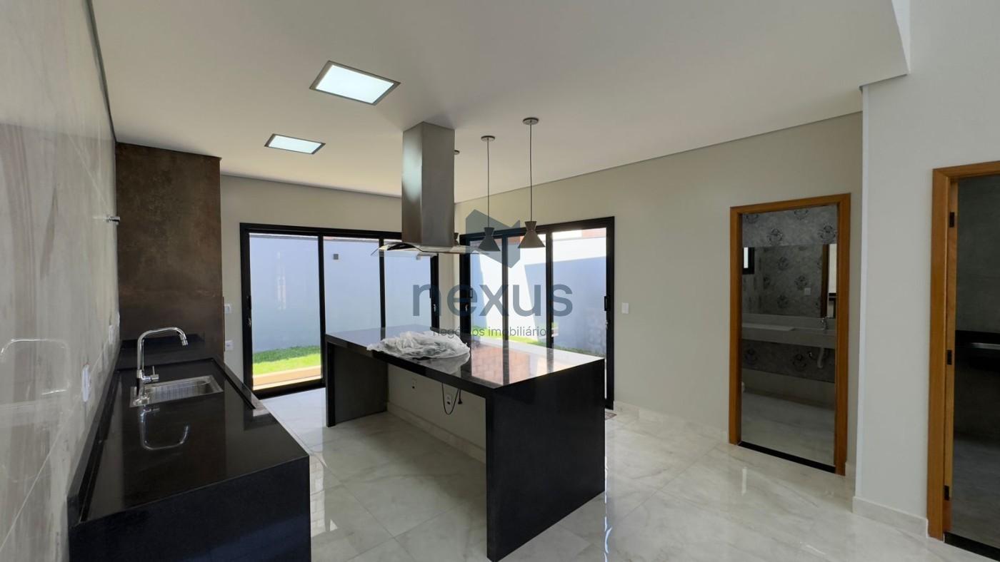 Casa à venda com 3 quartos, 305m² - Foto 10