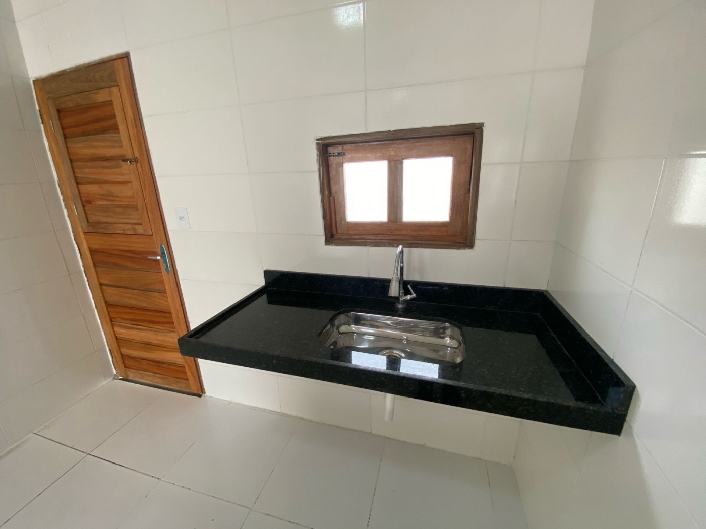 Casa à venda com 2 quartos, 54m² - Foto 10