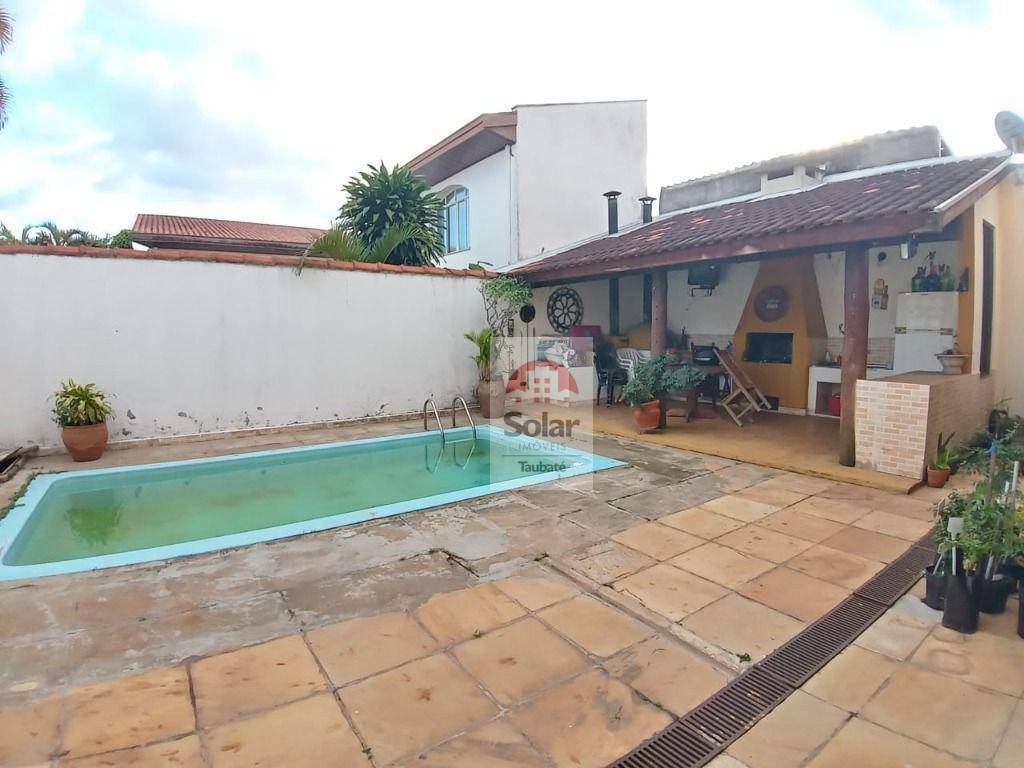 Casa para alugar com 5 quartos, 400m² - Foto 27