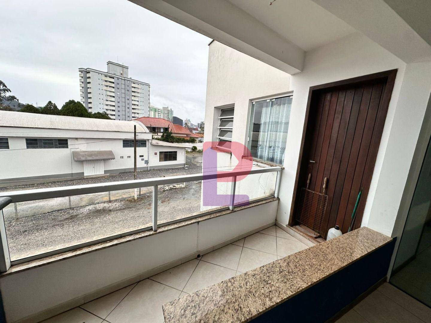 Apartamento para alugar com 3 quartos, 160m² - Foto 7