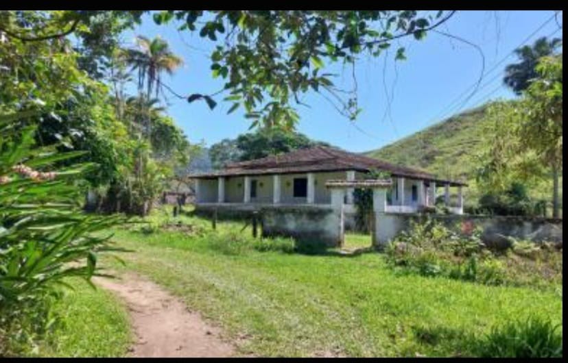 Fazenda à venda com 3 quartos, 260m² - Foto 2
