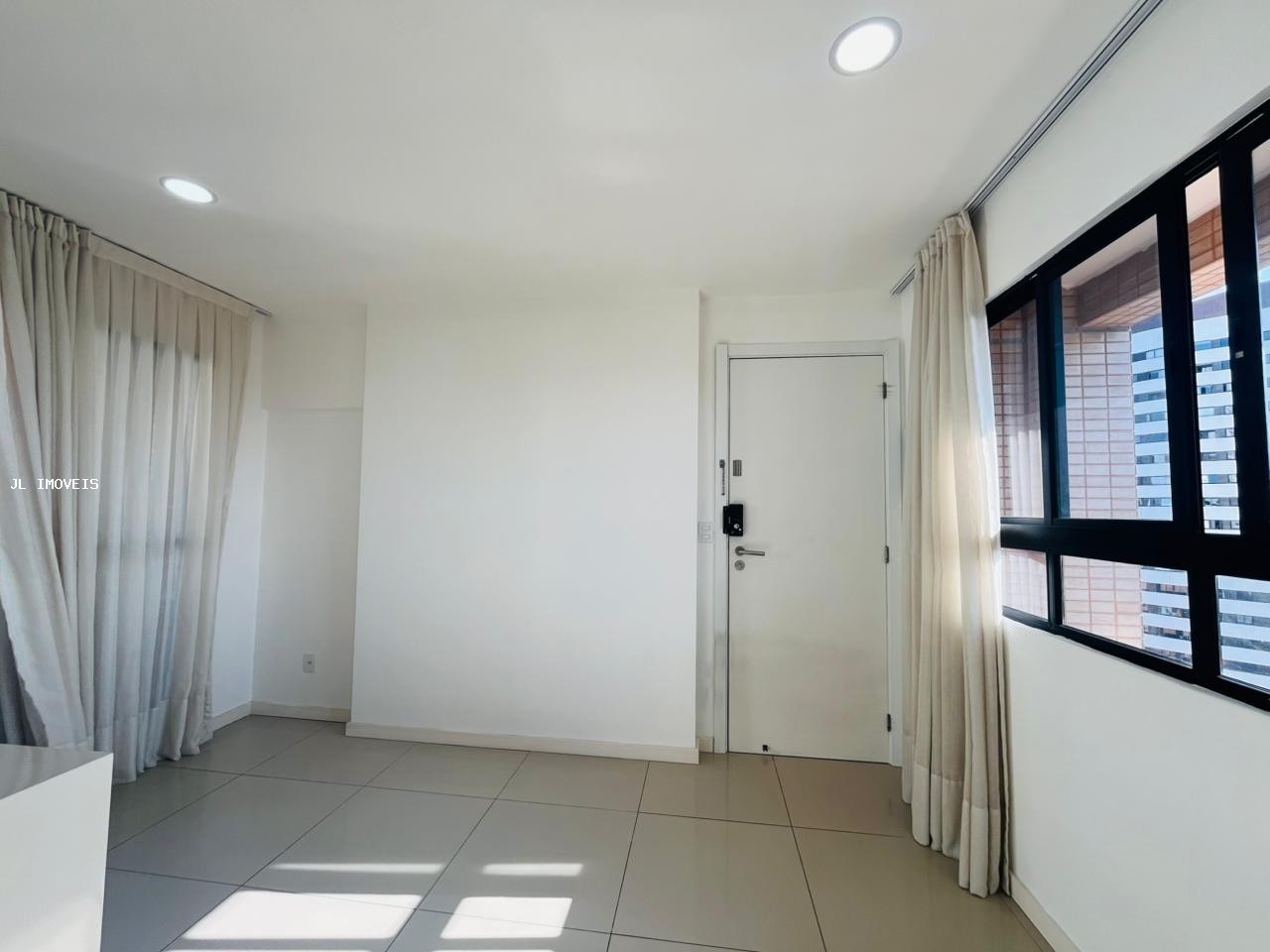 Apartamento para alugar com 2 quartos, 55m² - Foto 11