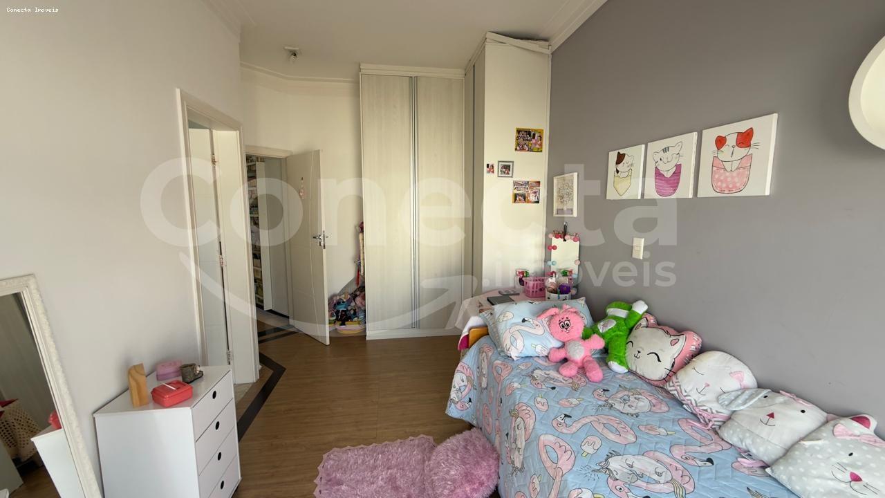 Casa de Condomínio à venda com 3 quartos, 228m² - Foto 27